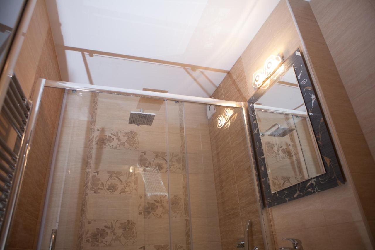 Lvc,Lac & Nyc Apartshotel Faleza Galaţi Екстериор снимка