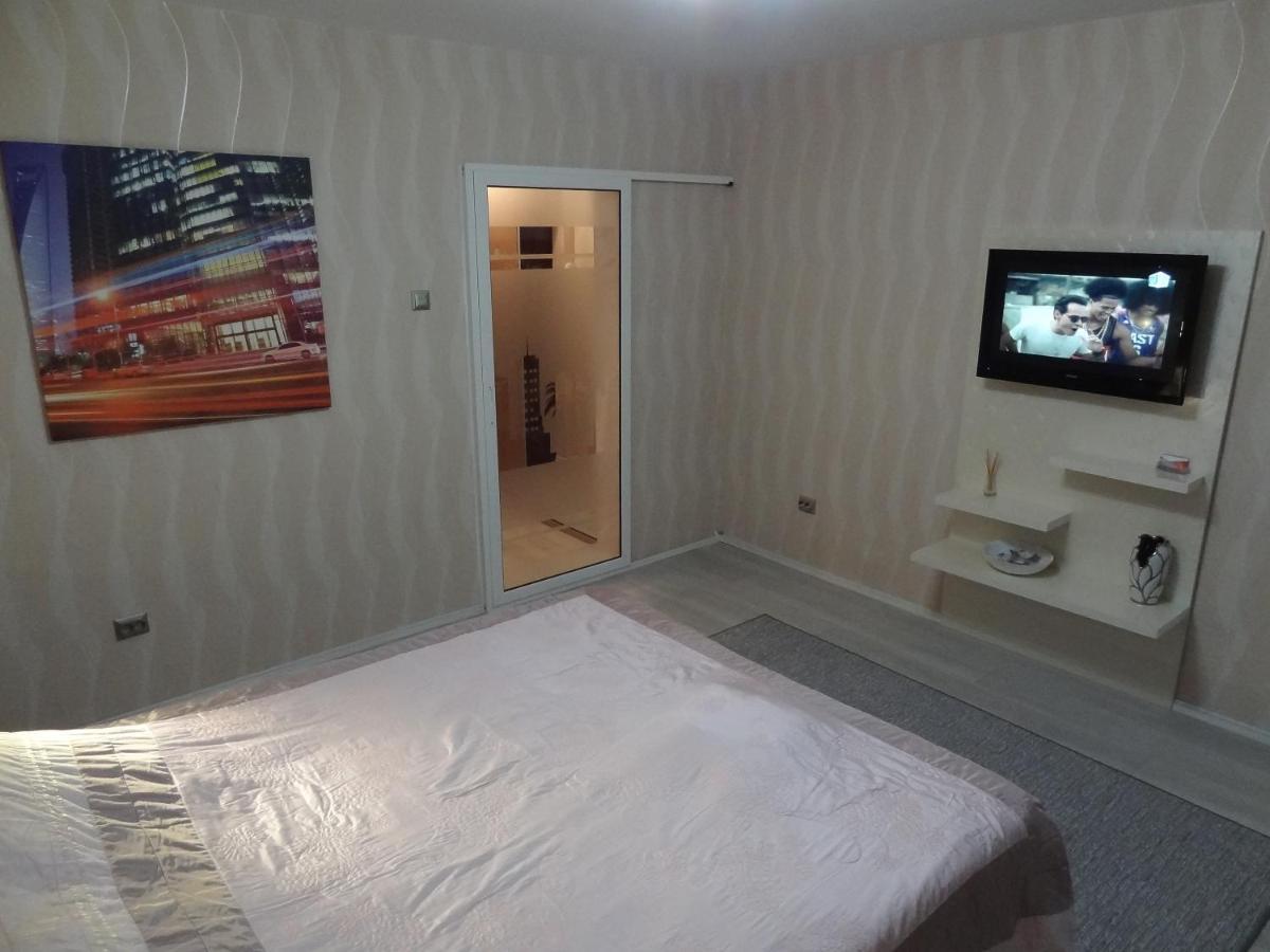 Lvc,Lac & Nyc Apartshotel Faleza Galaţi Екстериор снимка