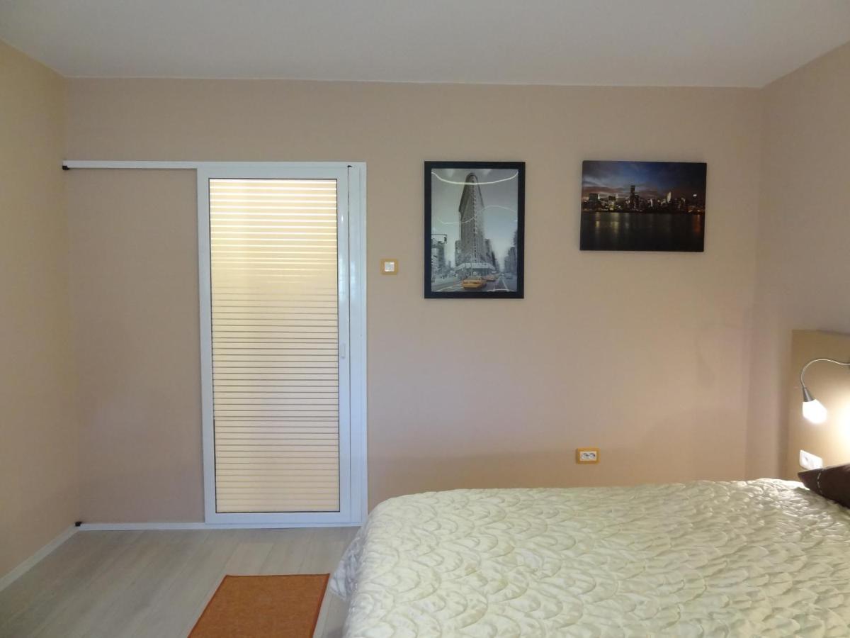 Lvc,Lac & Nyc Apartshotel Faleza Galaţi Екстериор снимка