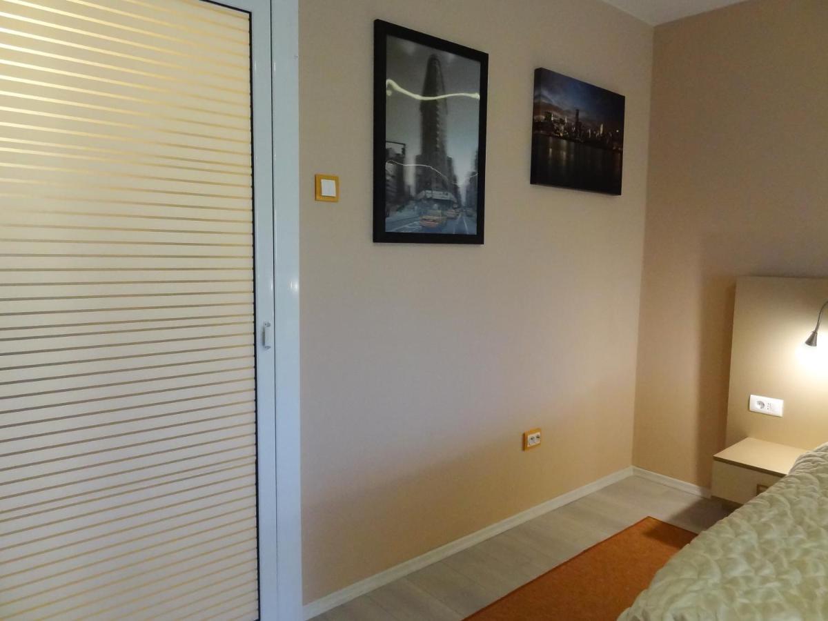 Lvc,Lac & Nyc Apartshotel Faleza Galaţi Екстериор снимка