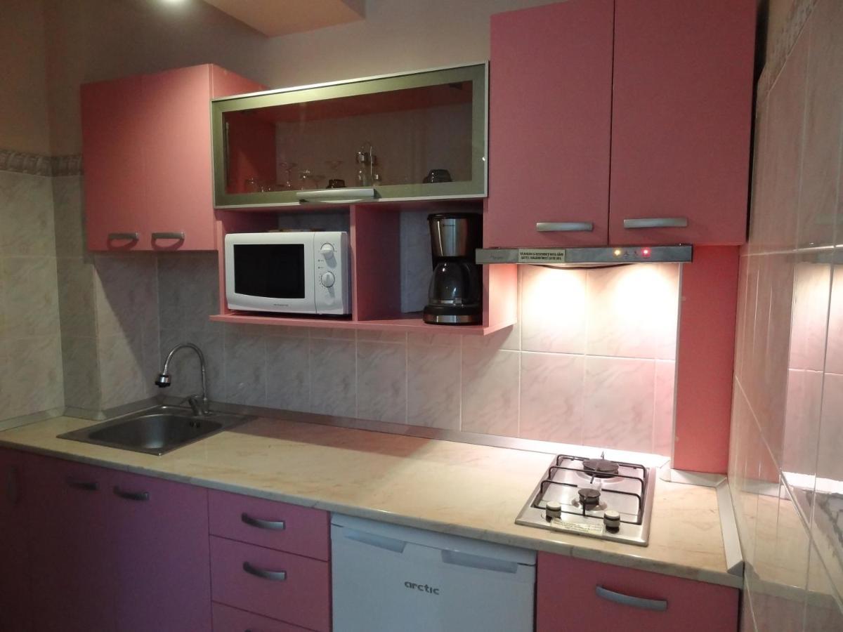 Lvc,Lac & Nyc Apartshotel Faleza Galaţi Екстериор снимка