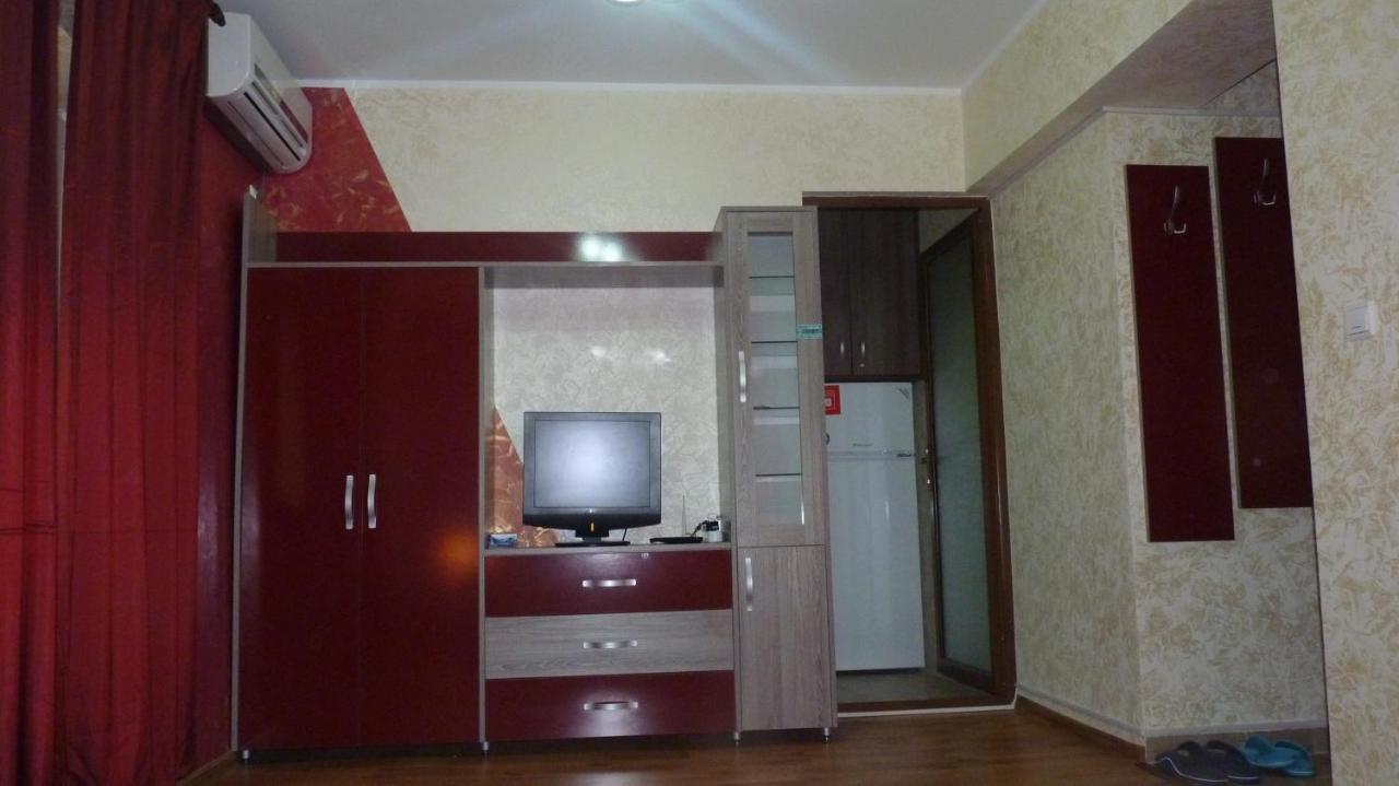 Lvc,Lac & Nyc Apartshotel Faleza Galaţi Екстериор снимка