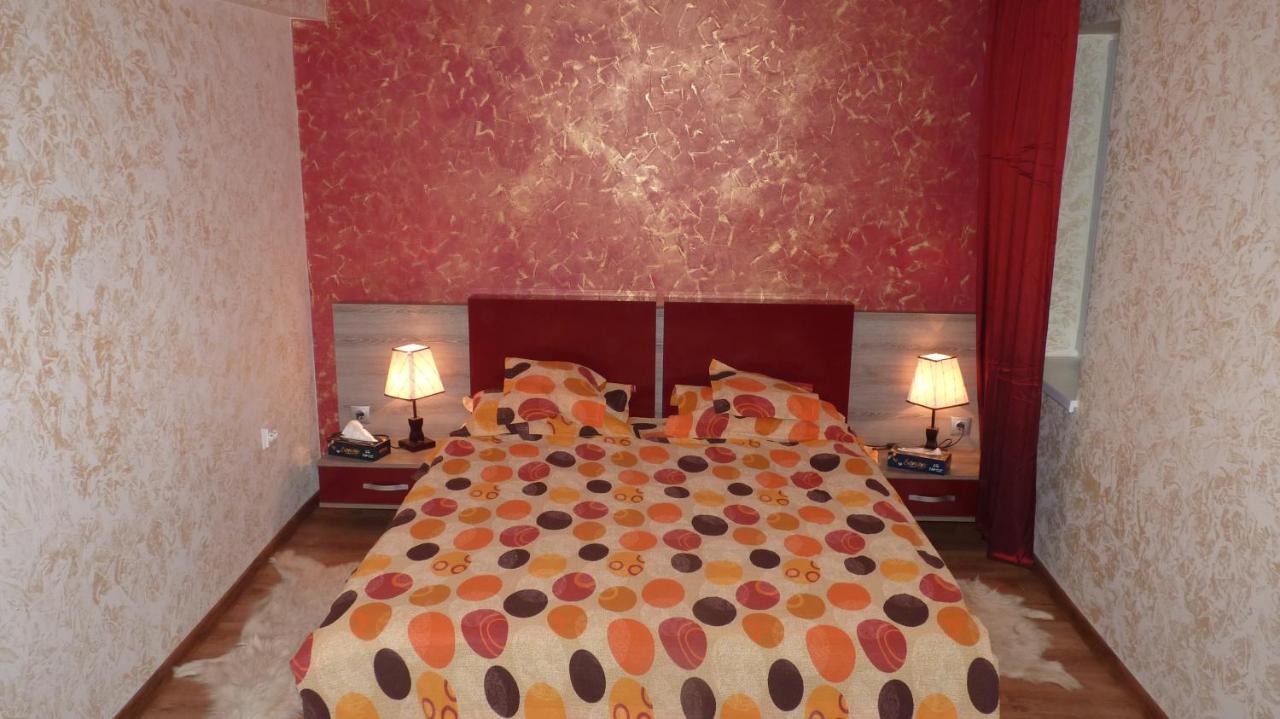Lvc,Lac & Nyc Apartshotel Faleza Galaţi Екстериор снимка